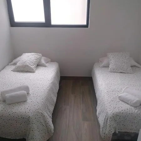 Aldairooms アパート *